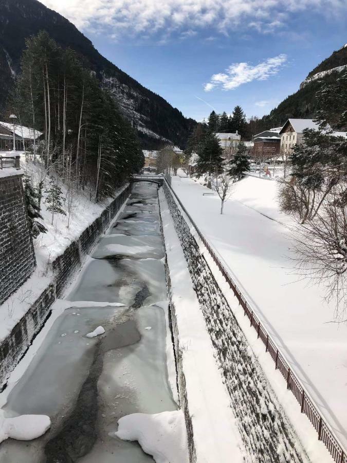Apartamento De Montana "Nueva Canfranc" エクステリア 写真